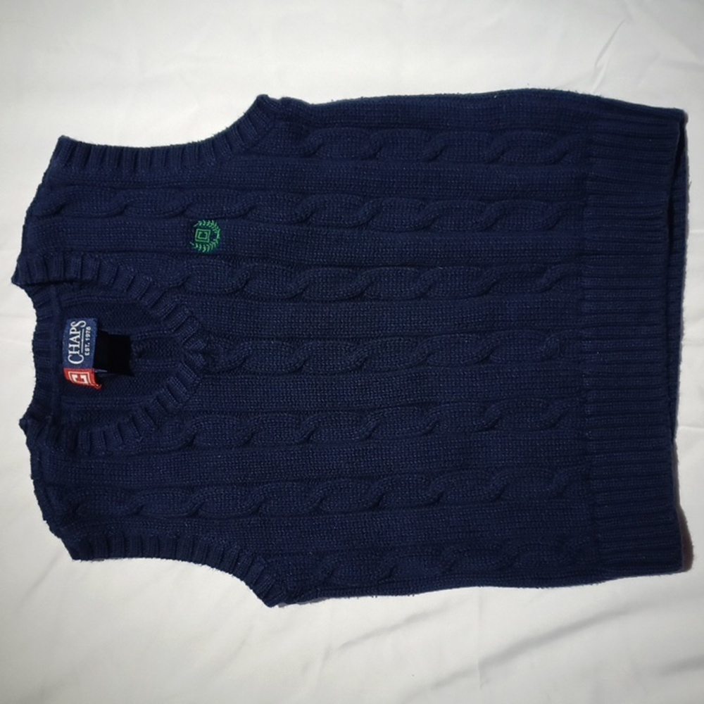 Excellent condition boys cable knit vest